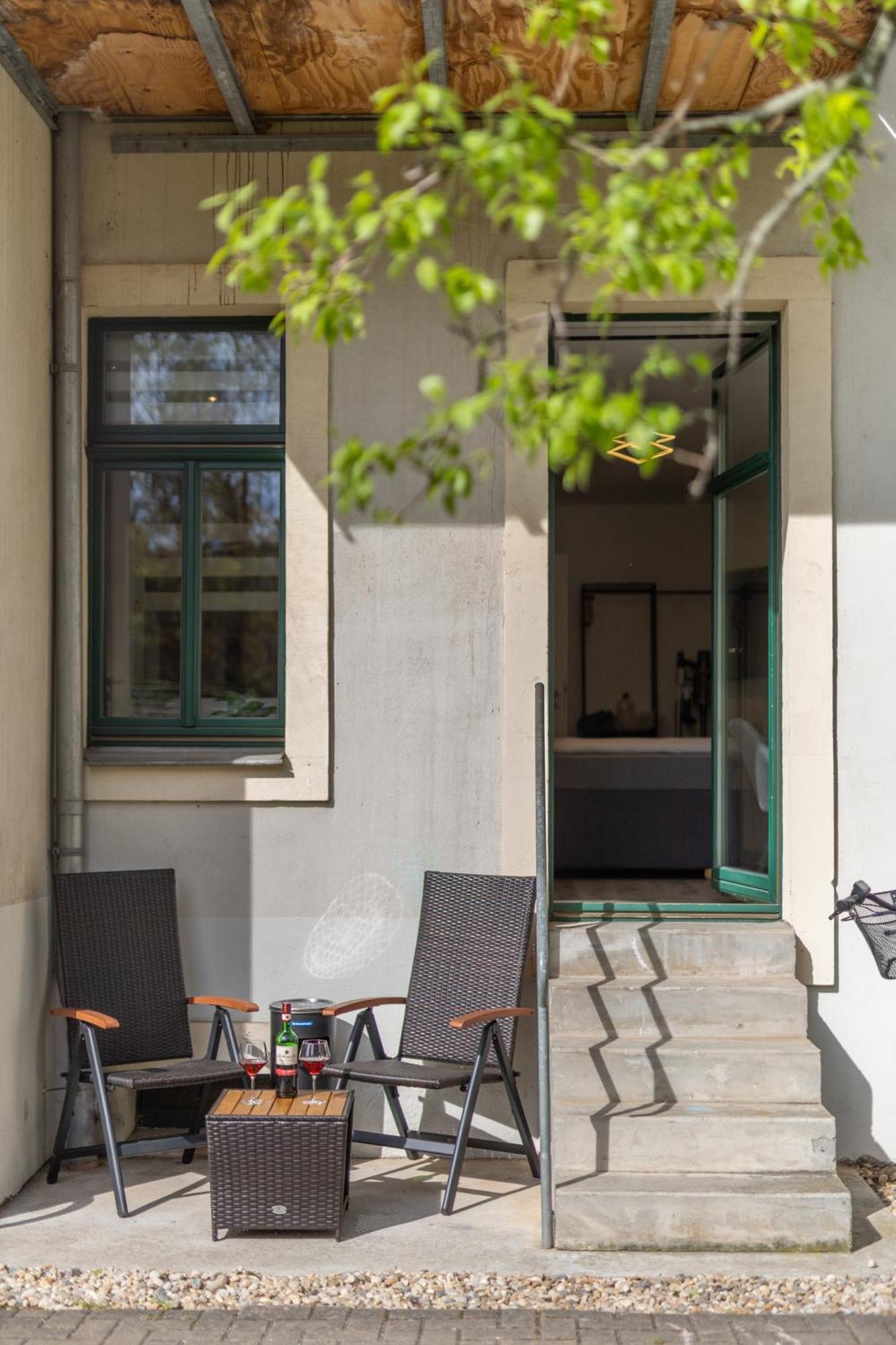 Apartment Dresdenstay Gemuetlich Und Modern Mit Kamin Und Ps4